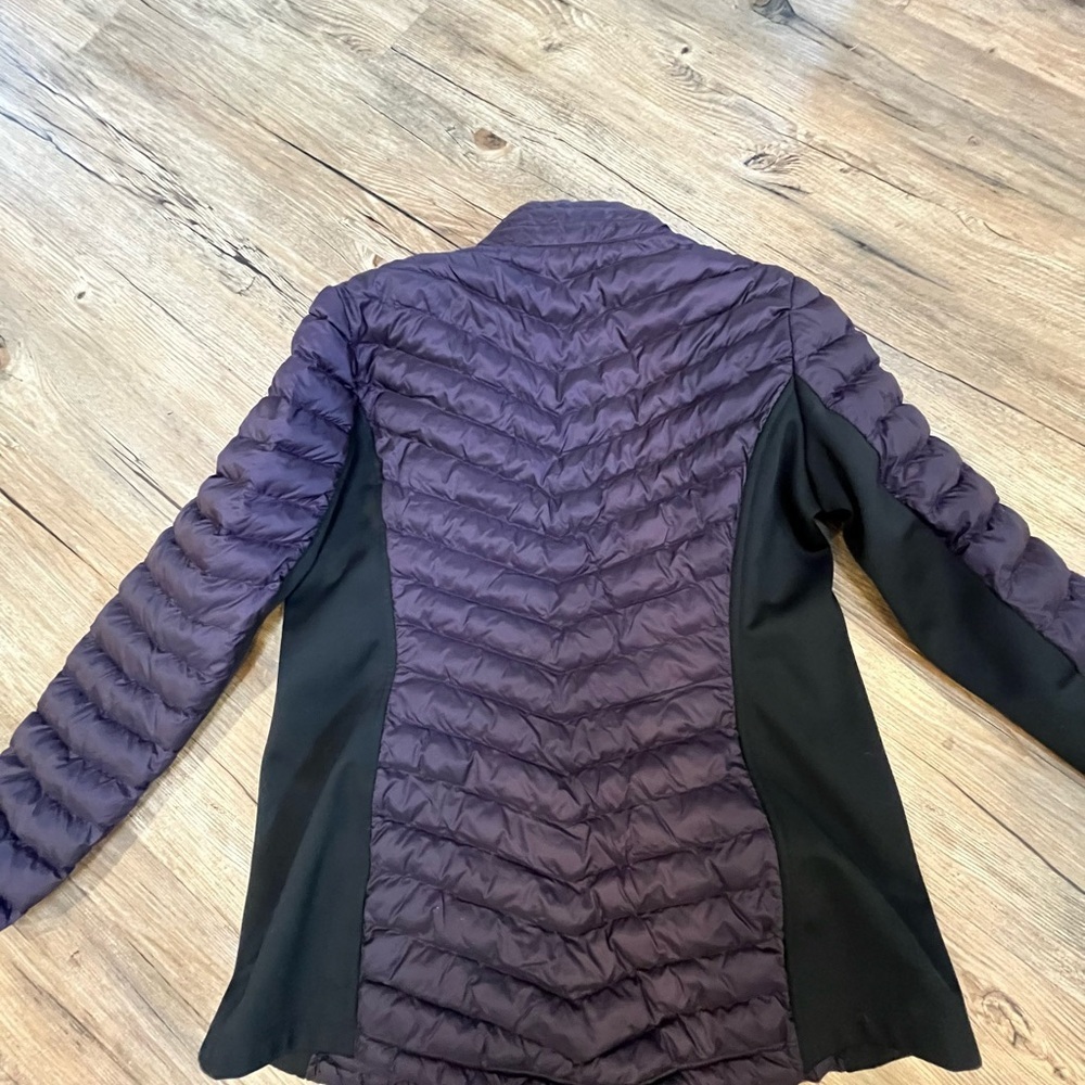 32 Degrees Women's Purple and Black Puffer Jacket Size Medium - Picture 3 of 5